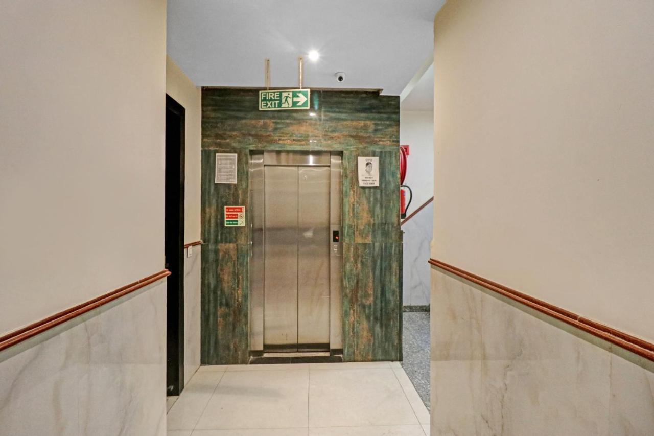 Oyo 23368 Boutique Hotel Paragon Нью-Делі Екстер'єр фото