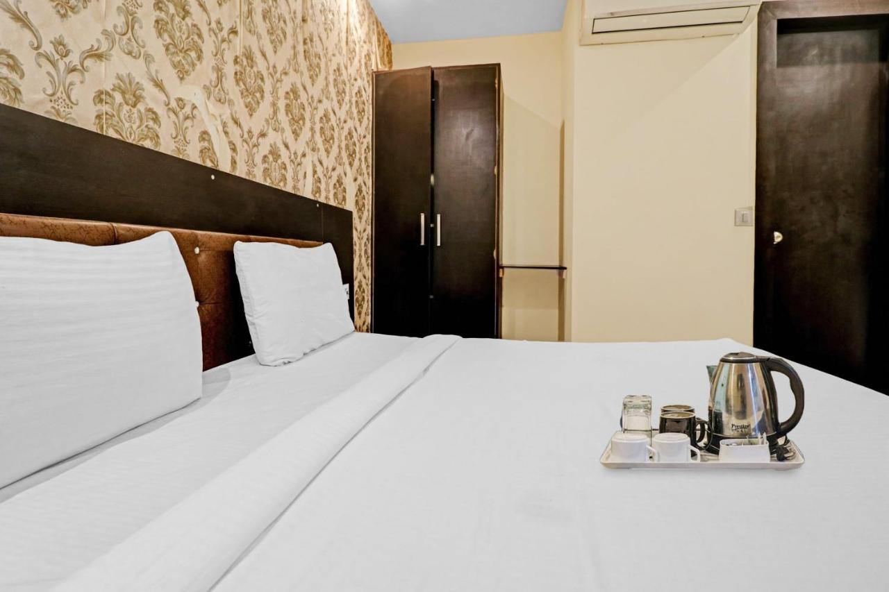 Oyo 23368 Boutique Hotel Paragon Нью-Делі Екстер'єр фото