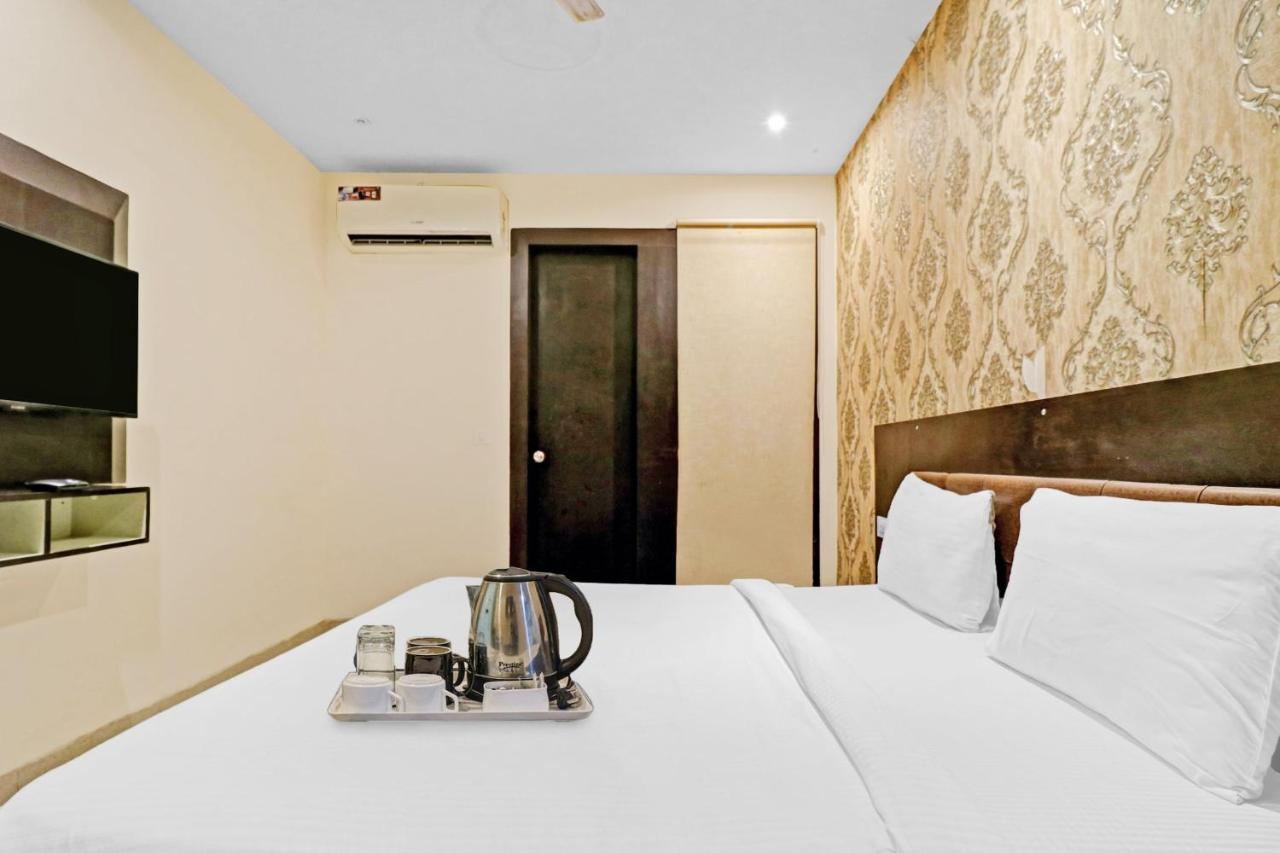 Oyo 23368 Boutique Hotel Paragon Нью-Делі Екстер'єр фото